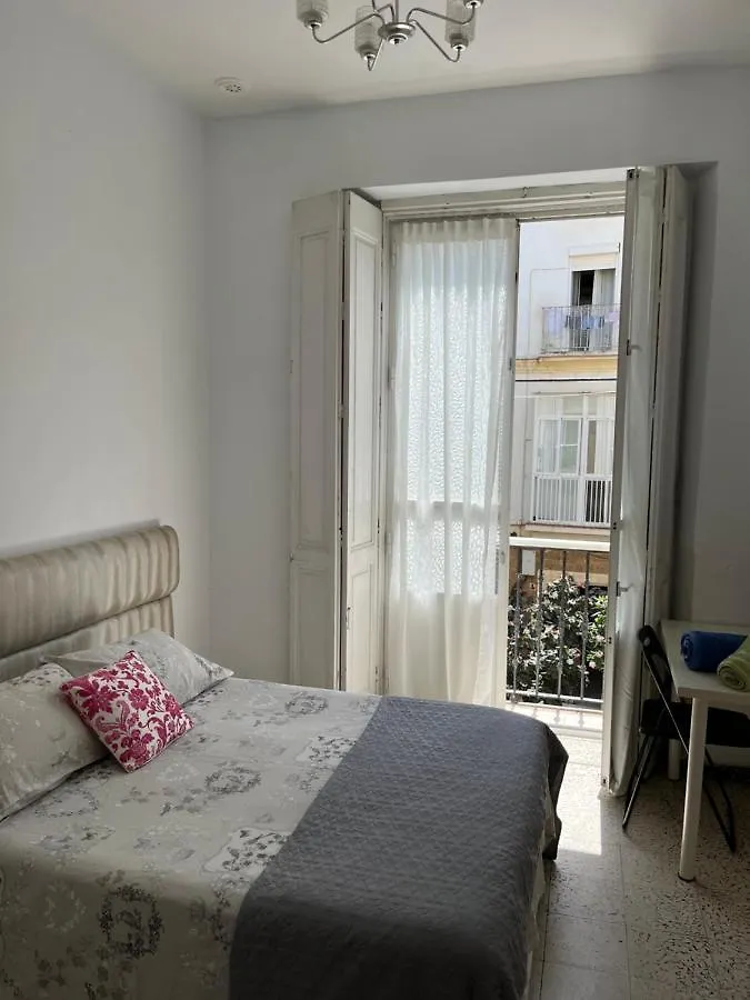 Apartamento Bonito piso Cádiz zona playa de la caleta